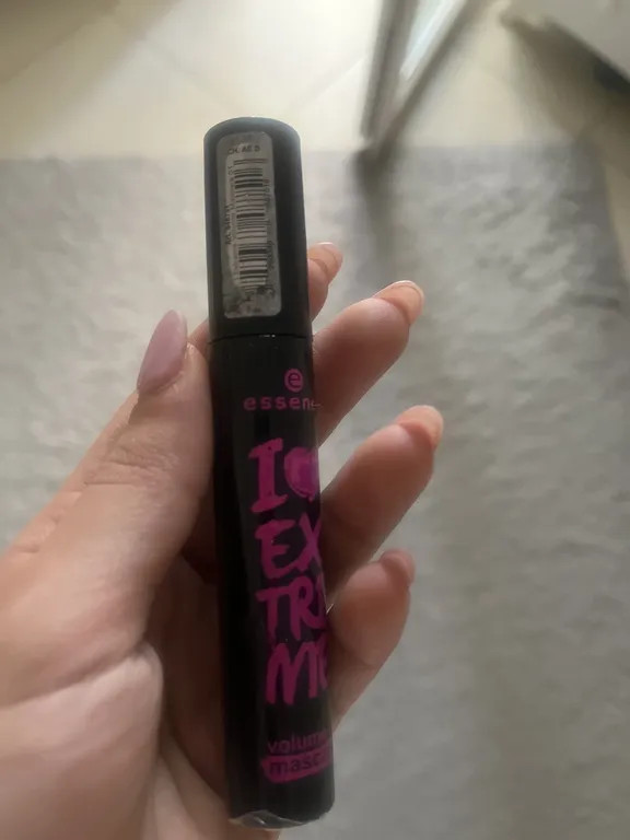 ریمل حجم دهنده اسنس مدل I love extreme