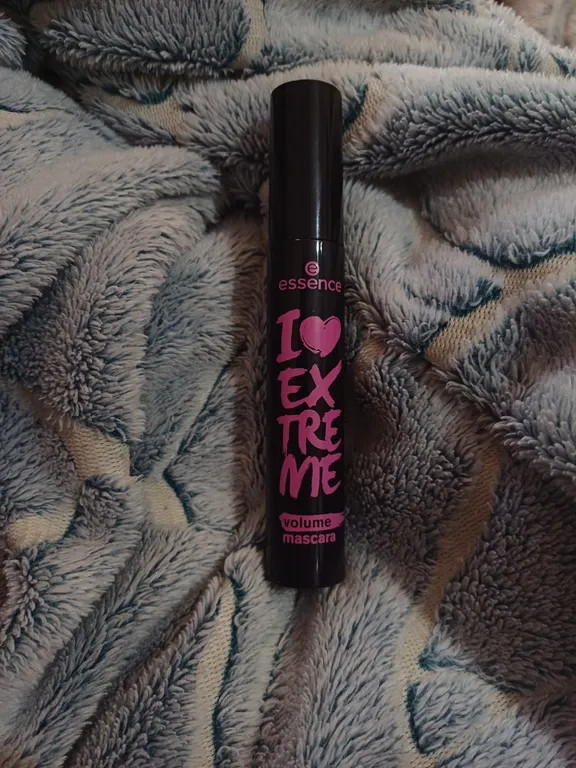 ریمل حجم دهنده اسنس مدل I love extreme